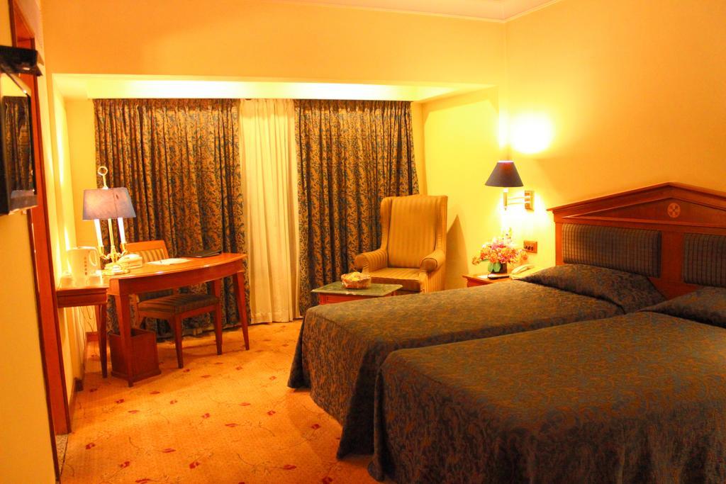 Hotel Sagar Plaza City Centre Pune Cameră foto