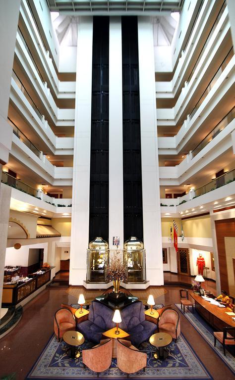 Hotel Sagar Plaza City Centre Pune Exterior foto