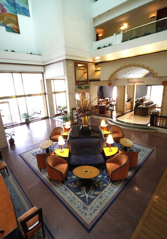 Hotel Sagar Plaza City Centre Pune Exterior foto