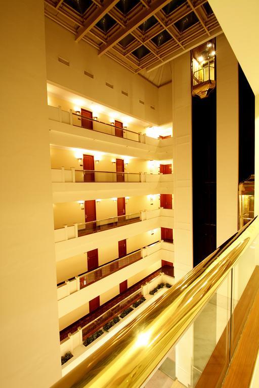 Hotel Sagar Plaza City Centre Pune Exterior foto