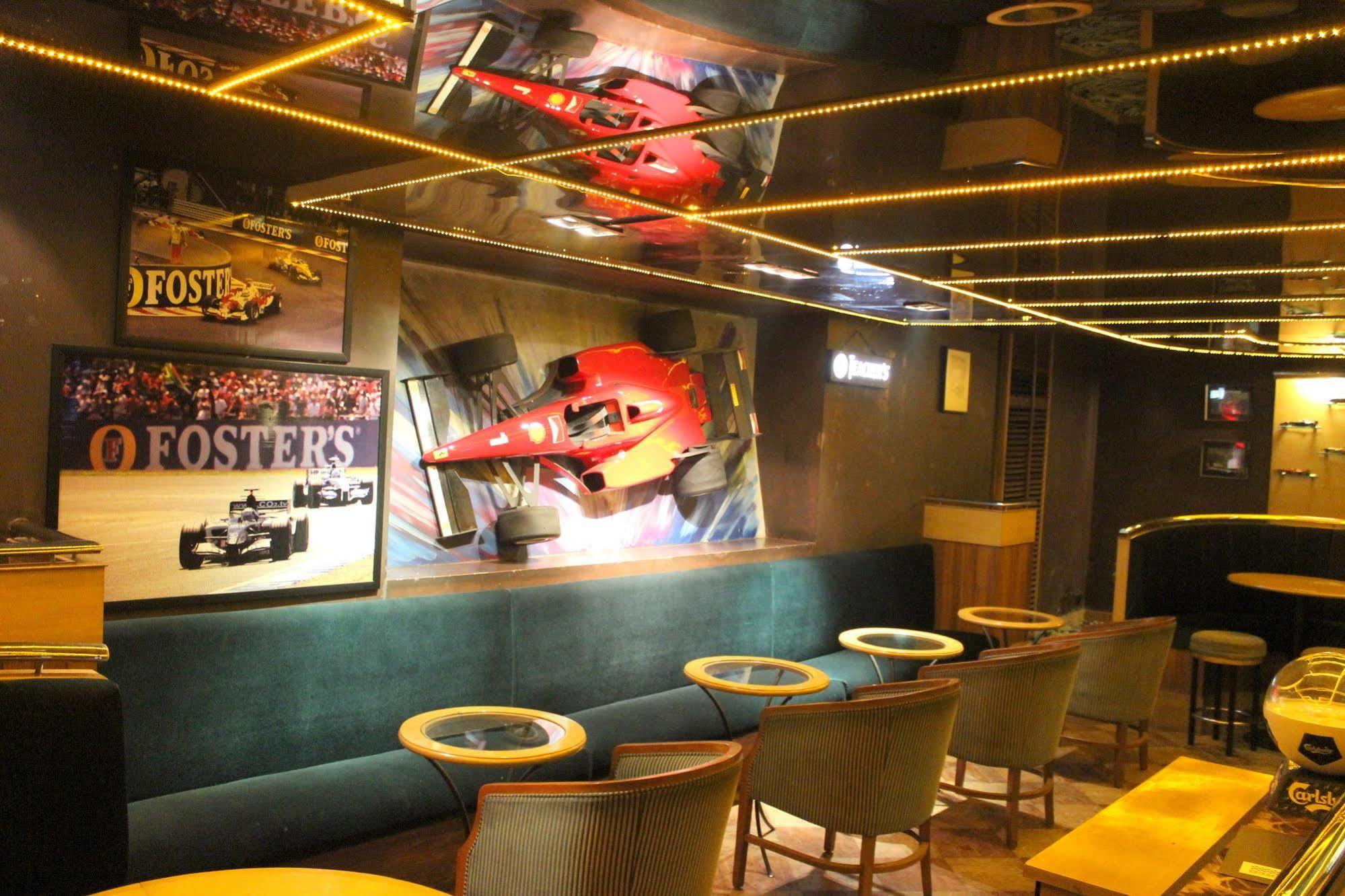 Hotel Sagar Plaza City Centre Pune Exterior foto